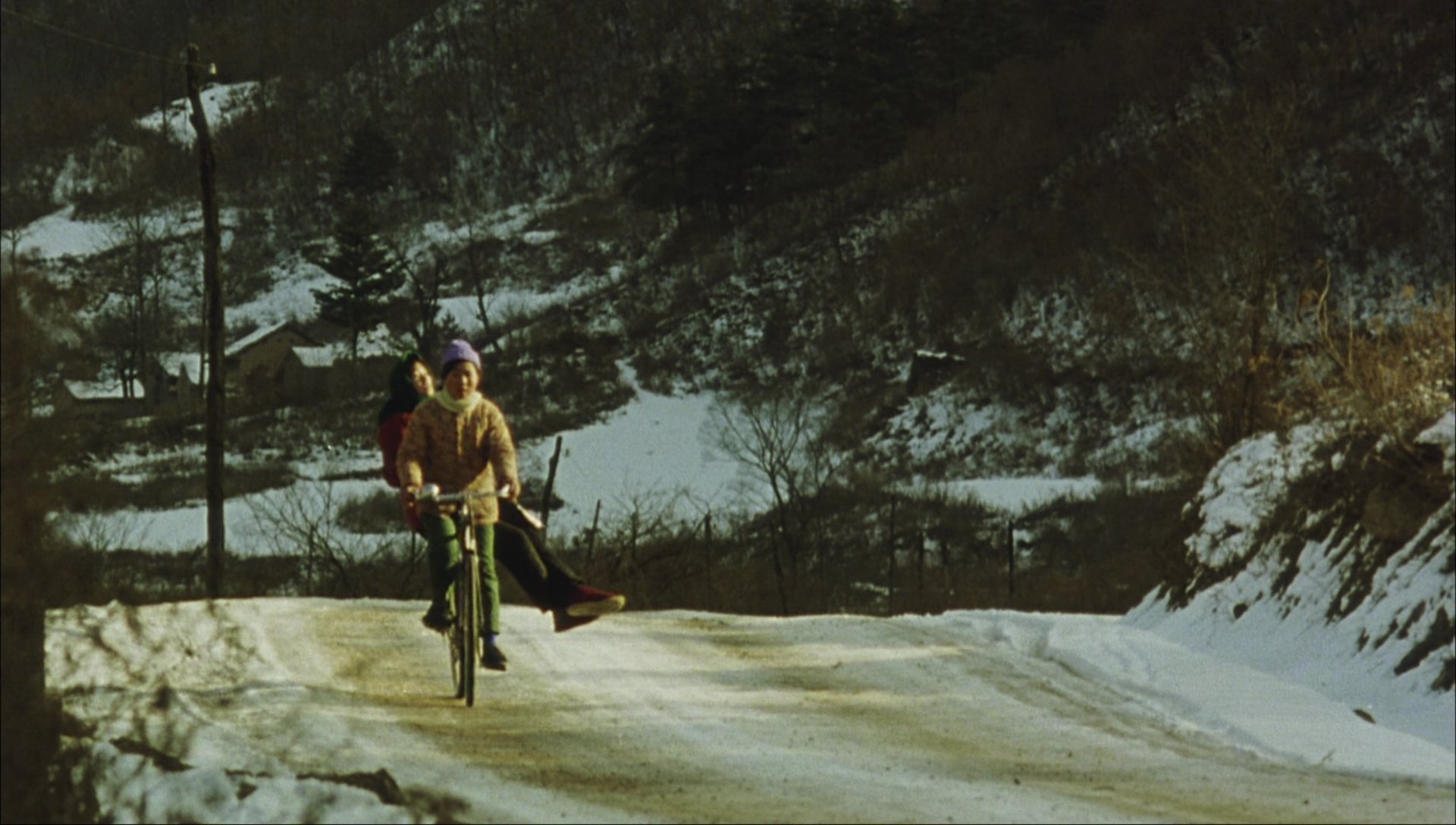 X 上的C¡NeCalav¡a：「The Story of Qiu Ju - 秋菊打官司(Zhang Yimou, 1992)  https://t.co/tBm0r99qcO」 / X