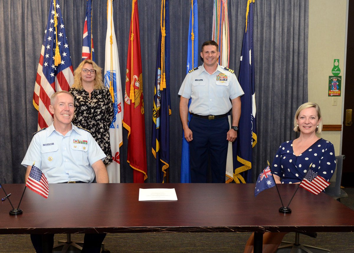 USCGOceania's tweet photo. Happy Thursday!
On Monday, Rear Adm. Lunday, commander, @USCG 14th District, and Mr. Woodford-Smith, assistant commissioner, @AusBorderForce, signed a memorandum creating an officer exchange system between the services.
Story: https://t.co/oqFFtGvkUu
#Mateship #WeAreD14 https://t.co/ALwFx8xZ9h