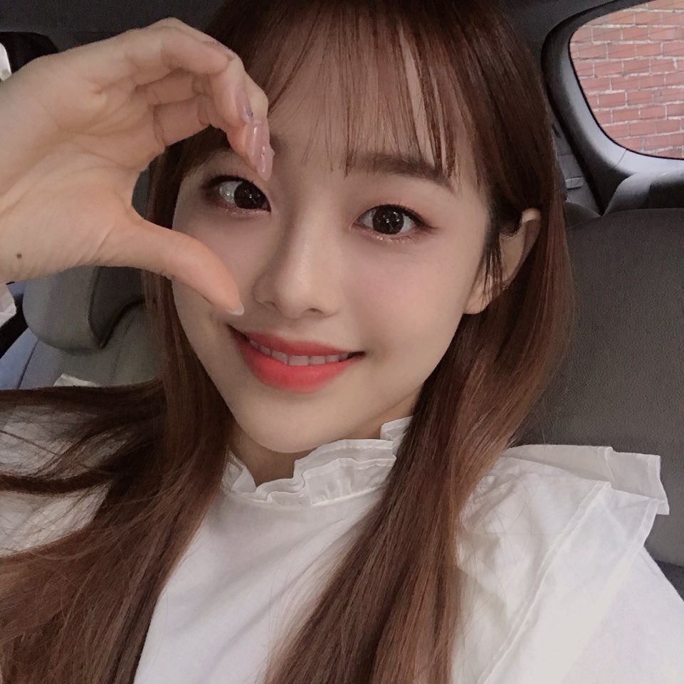 Чу из loona уходит. Luna chu. Чу из loona. Чу луна. Luna chu.