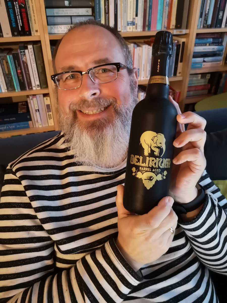 ha_ha19's tweet photo. Bier-MOOC in 2021? Da freut sich der Belgier neben mir. #TanzInDieCloud https://t.co/koYg1O6zdq
