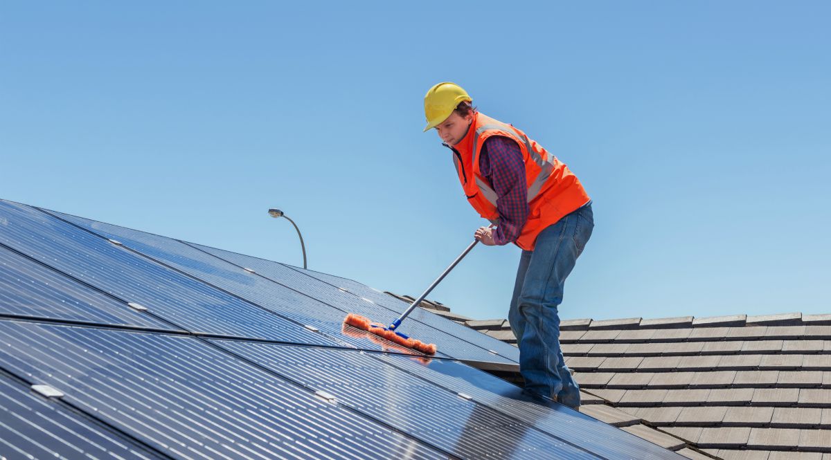 PV panel modules do not need much in the way of cleaning, however, in this part of the country we don’t get much rain so cleaning is sometimes necessary. Find out more 
➡️ bit.ly/3aQ7HRG 

#SolarPanelCare #Sungenia #Solar #Blog ☀️