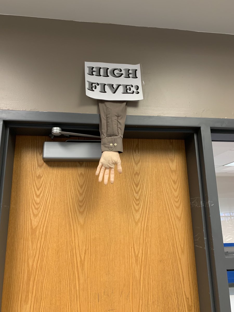 csykes83's tweet photo. SHS Seniors today’s inspiration from our very own guybrarian Mr. Davis #StayStrong #virtualhighfivethursday #SHSUnitedVirtually @SeckmanHigh @seckman2020 @JaguarAthletics @FoxC6Secondary @FoxC6Super @SeckmanStuco @SHSxcSquad https://t.co/Y4kf4legrb