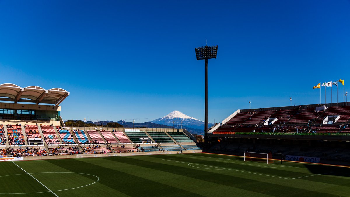 Mnkd アイスタから眺める富士山 14 02 16 プレシーズンマッチで訪れましたが 箱根の山を越えた関東地方は前日夜からの大雪だった日 東京神奈川の車移動が大変だったことを覚えています 富士山 Iaiスタジアム日本平 Eos5d3 写真好きな人と繋がりが