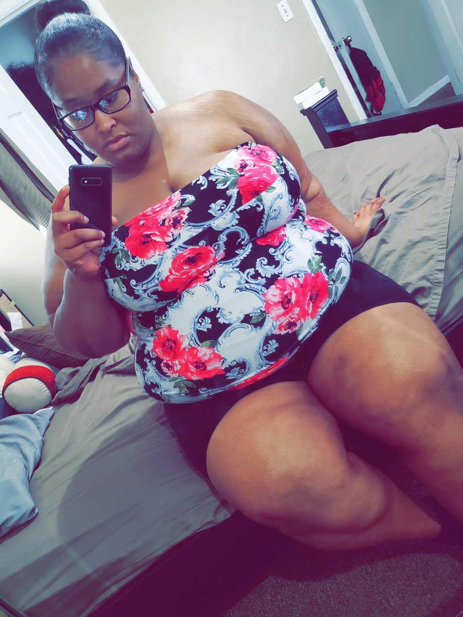 _YoursTruly89's tweet image. It is Thursday ...😏🦋

#30plustwitter
#goodmorning
#bigfine
#bigfineappreciation