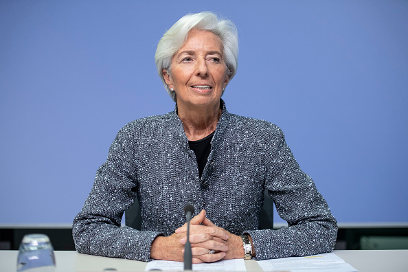 lauranaka's tweet photo. In realtà oggi la #BCE HA tagliato i tassi, almeno questi tassi, con una misura a sostegno delle banche. In più ha varato un nuovo strumento: i #PELTRO . Mercati soddisfatti? Macché: #Lagarde bocciata, #BTP giù https://t.co/eRAWTNP5TQ #30aprile #PEPP #Italia #COVID19 #lockdown https://t.co/eqXXeSTSzK