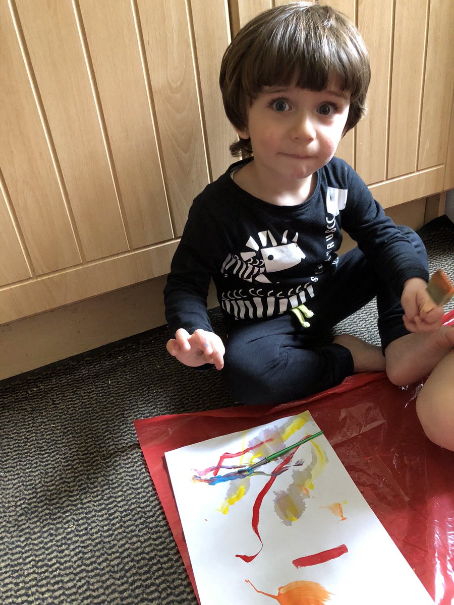 GillinStephanie's tweet photo. Today Sophia and Dilan done some painting @St_monicas_prim  @LinthaughN https://t.co/Q4zbndxDax