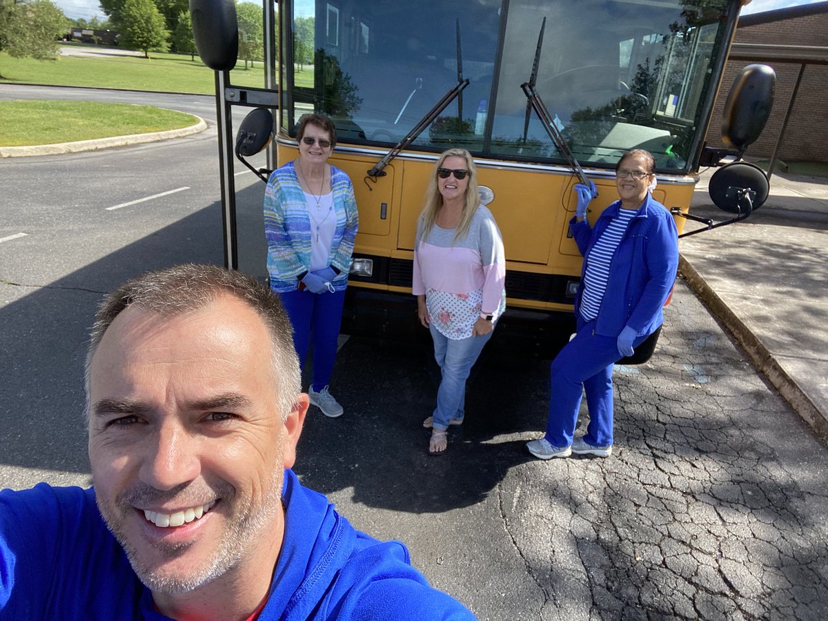 RondaPhillips's tweet image. These people have made the last 6 weeks better ! @CCS_SNP #CCSAtHomeLearning