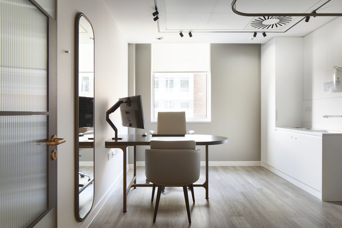 exigere's tweet photo. The first phase of One Welbeck, a conversion of commercial offices into a high end, healthcare day surgery facility, reached practical completion this month.
Find out more: https://t.co/VoppXKx4Aa
Images © Jack Hobhouse
#makingprojectshappen #health #healthcare #reinvention https://t.co/sMbXFs1nuL