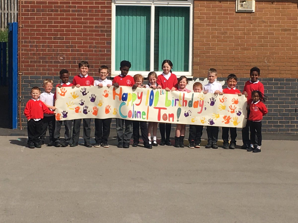 dove_shell_fed's tweet photo. The children at St Thomas’ Moorside Primary School in Oldham created a banner to wish Colonel Tom a happy 100th birthday! 🎂 #DSF #DSFStThomas #CaptainTomMoore #TomMoore #100today #ColonelTomMoore @captaintommoore https://t.co/xvfOApmhSj