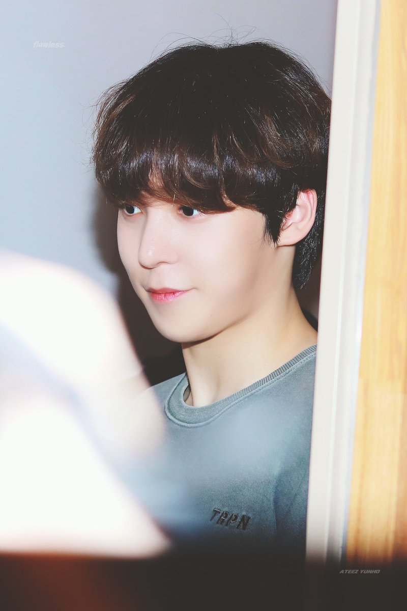 #ATEEZ #에이티즈 #윤호 #정윤호 #ユノ #YunHo 
200430 퇴근