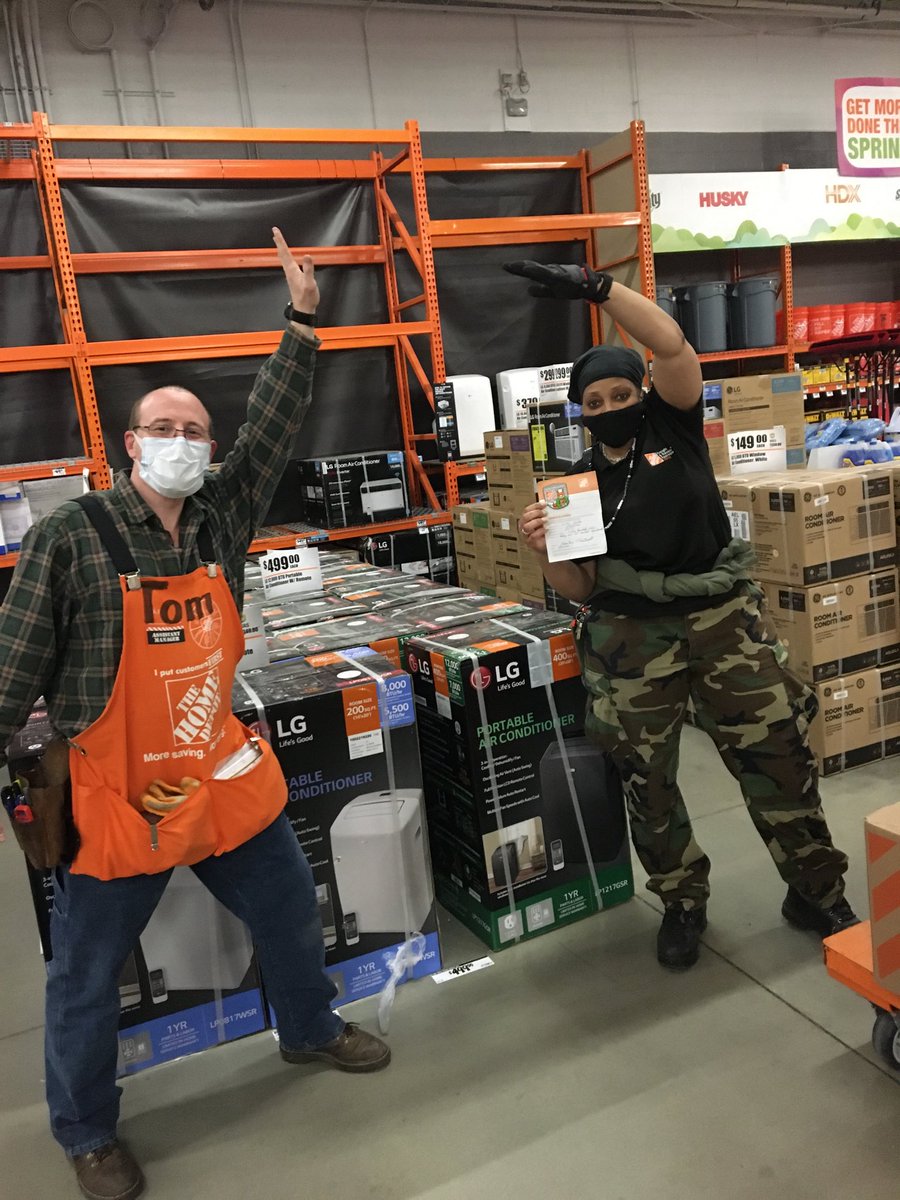 Recognizing Lolita from freight for coming in early to help out in multiple dept. always with a 😃⁦<a href="/ParkvilleHD2577/">Pleasantville</a>⁩ ⁦@GregHopper2577⁩ ⁦<a href="/spperry1667/">Shawn Perry</a>⁩ ⁦@BdixonTHD⁩ ⁦<a href="/HD_DonoSantiago/">Donovan Santiago</a>⁩ ⁦@TimSmith_2577⁩
