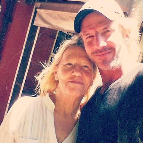 <a href="/Facundo_Arana/">Facundo</a> ¡Feliz cumpleaños a tu madre, Matildе!
 Te deseo momentos alegres.
 Mucha luz y calor
 Sonrisas, felicidad y amabilidad.
 Buena salud, suerte.