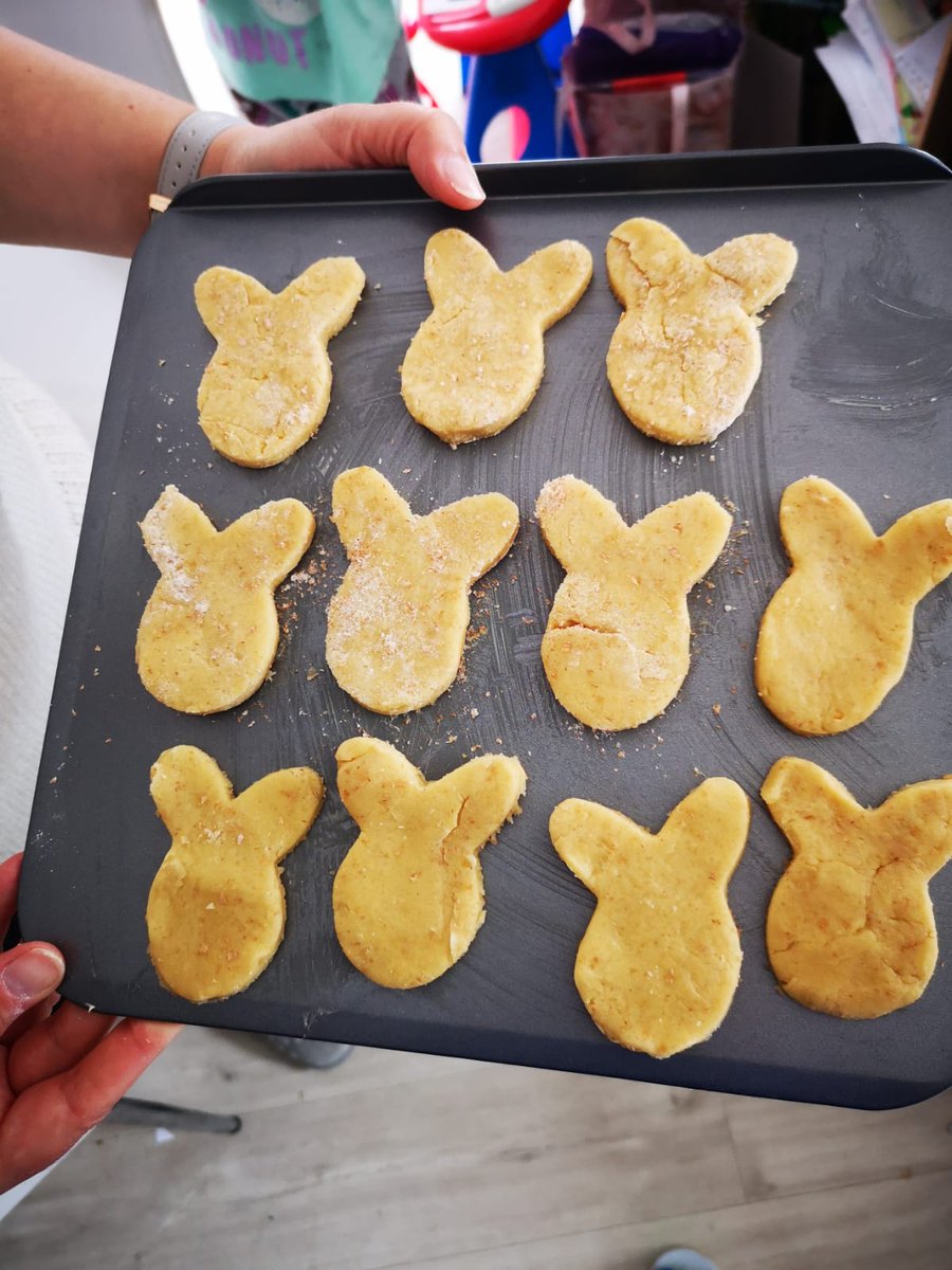 ClareEd74377224's tweet photo. @ReceptionBPS lily has made bunny biscuits today 😊 https://t.co/Ou4V7tm6np