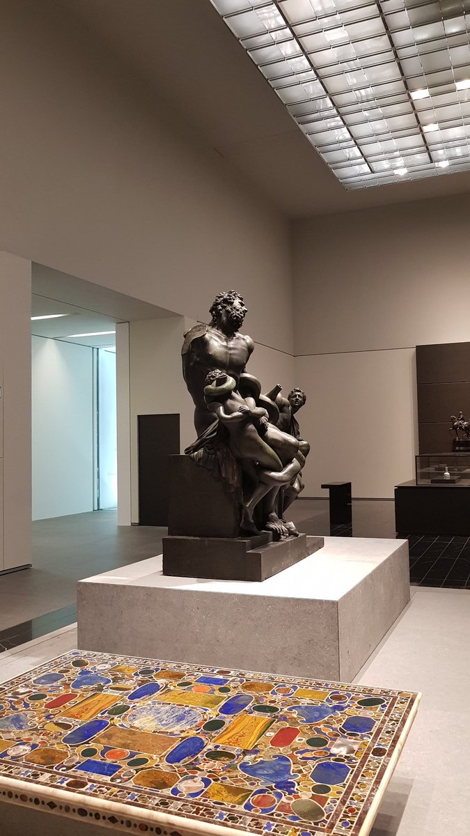 ludovic_pouille's tweet image. Francesco #Primaticcio, dit LE PRIMATICE, né à Bologne le 30 avril 1504, artiste génial de la Renaissance au service de François 1er, est l'auteur du superbe #Laocoon du château de #Fontainebleau, actuellement confiné avec ses fils au sein du #LouvreAbuDhabi.
#FranceUAE 🇫🇷🇦🇪