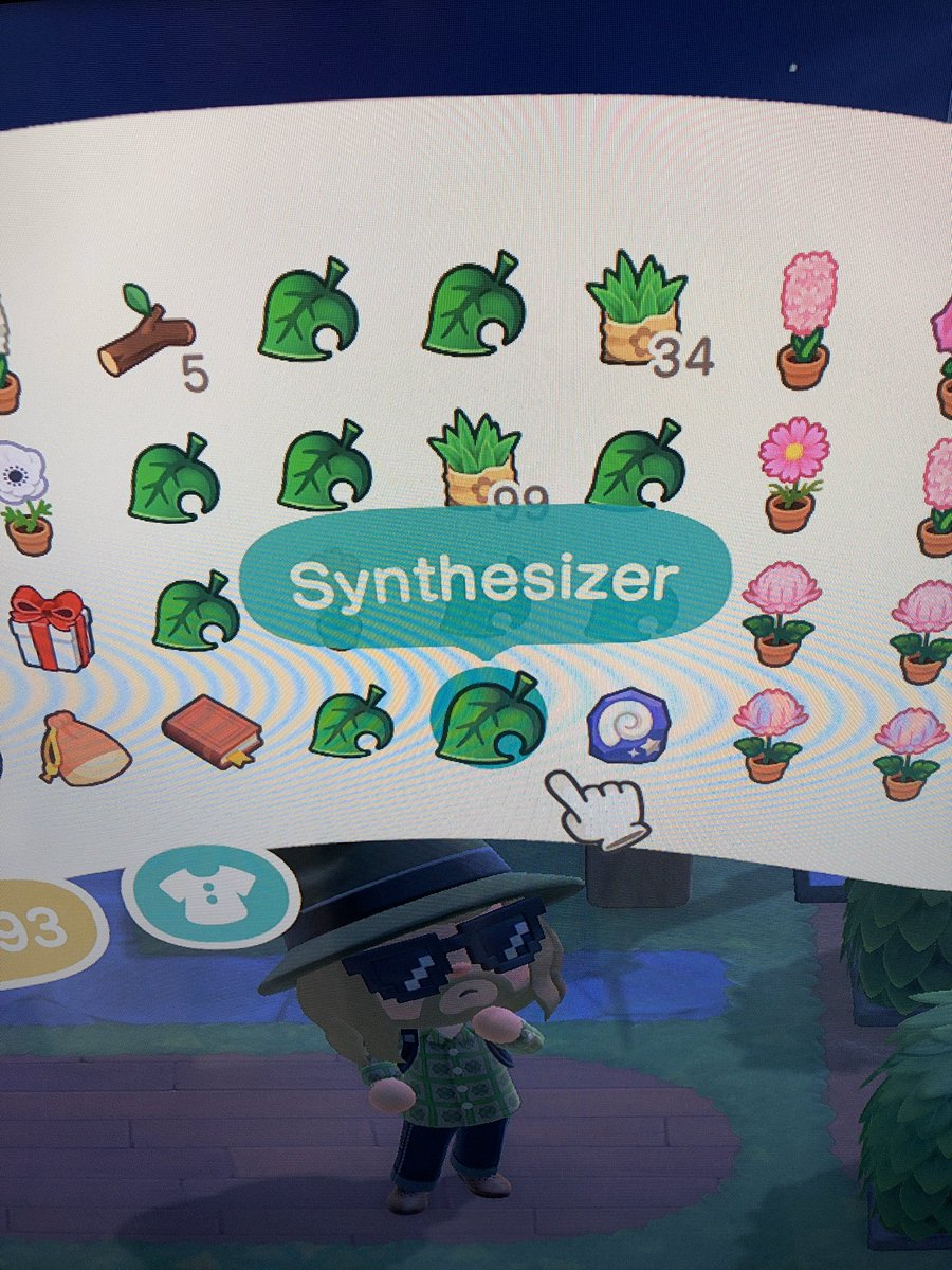 HyperboreanR's tweet photo. yay now I can make synth sounds in multiple realities https://t.co/osx8CJAyVS