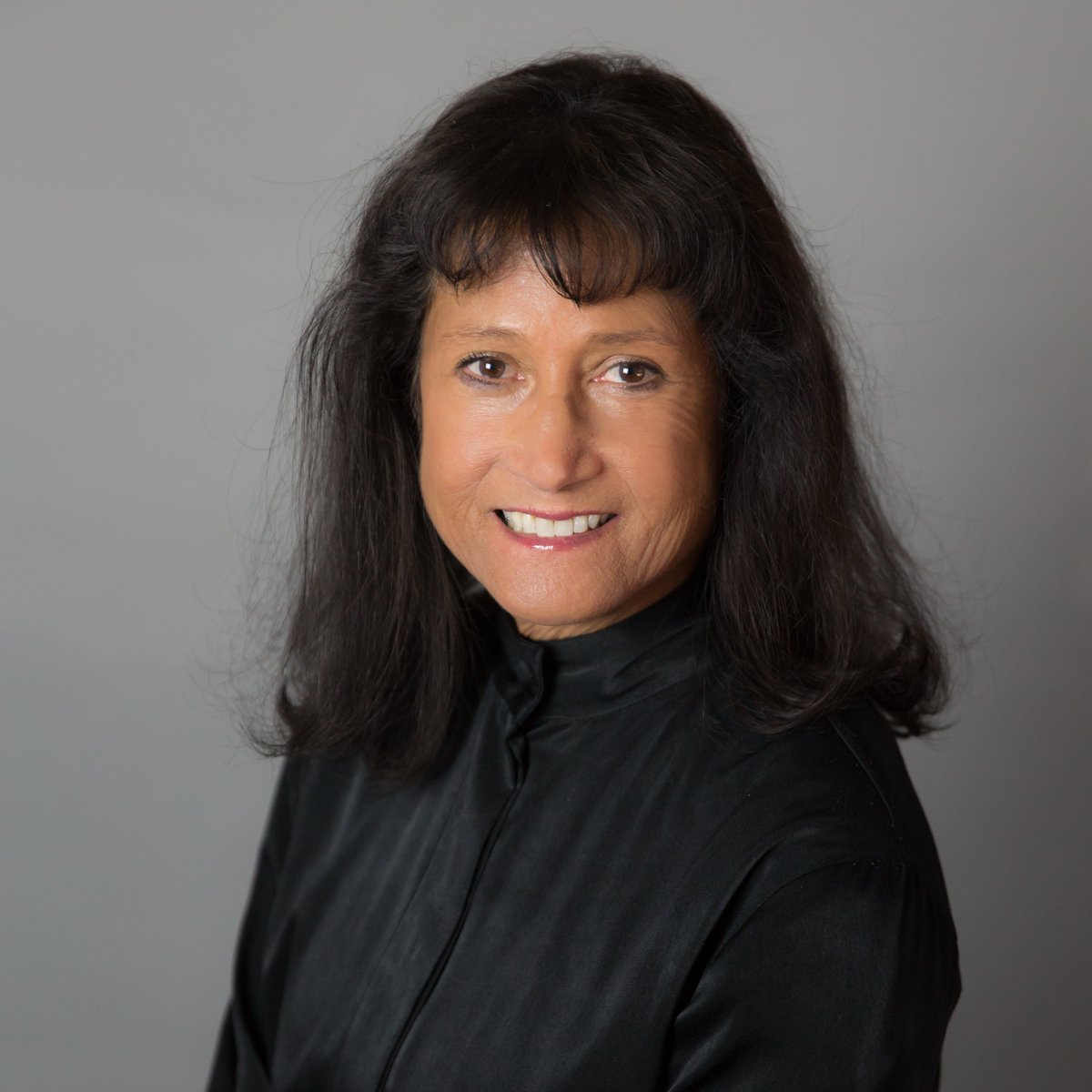 JonesLawMN's tweet photo. Meet Leo! Leo joined Jones Law Office in 2020 as our office manager.

Leo is originally from Hawaii. In her spare time, she enjoys working with her horse.

#JonesLawOffice #JLOStaff #MeetOurStaff https://t.co/Mu7HOpbD9h