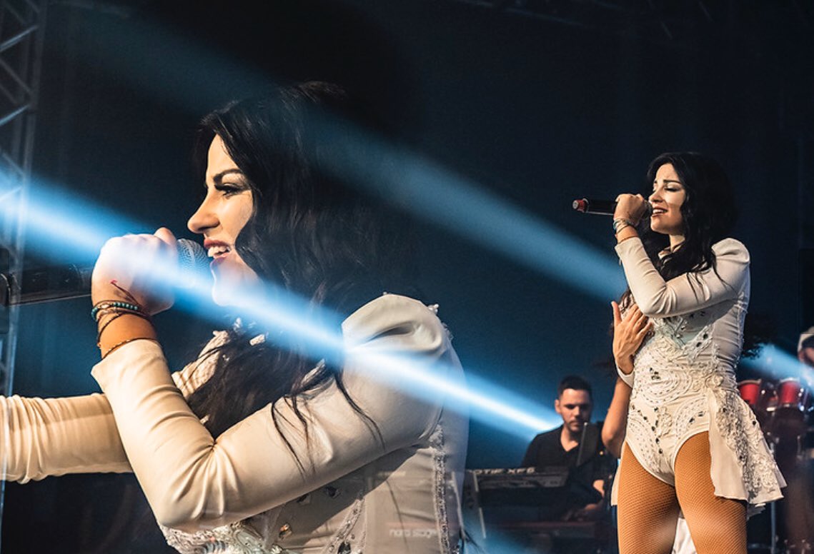 mundo_producoes's tweet photo. Um #tbt pra lá de especial!
#TourLive @MaiteOficial , em São Paulo.
Com abertura de @manugavassi e participação de @WanessaCamargo !
Foi pra lá de especial! https://t.co/XvKOWFI0z2