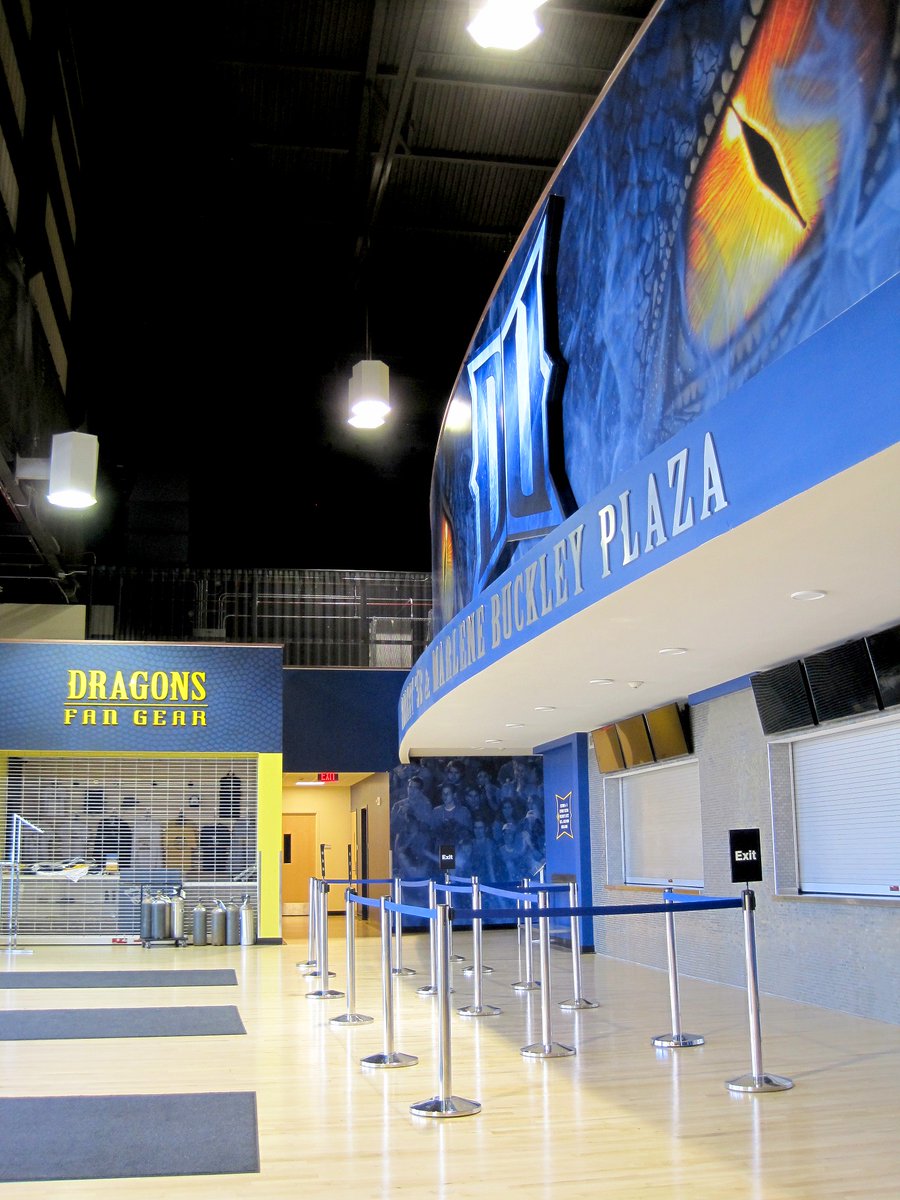Marketechs's tweet photo. Starting off our throwback series, we're featuring an expansive project from a partnership with @DrexelUniv  a few years back. Check out some of the highlights from the impactful branding implemented throughout the Daskalakis Athletic Center #firstimpressionsmatter @DrexelDragons https://t.co/VoOLZI2FZS