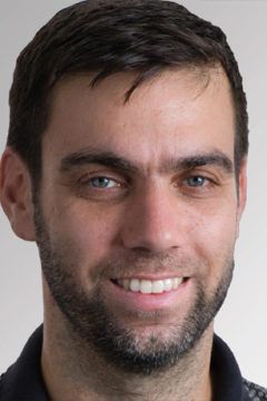 BU_Computing's tweet photo. “Random chirps can be used to identify later whether you were around someone who ended up being sick.” says BU of Professor of @BU_ece and past @BU_Computing Research Fellow, Ari Trachtenberg in a video interview in @TechRepublic. https://t.co/CWUm0kOZVb #BURISCS #DS4GOOD https://t.co/KRbZrxWpLC