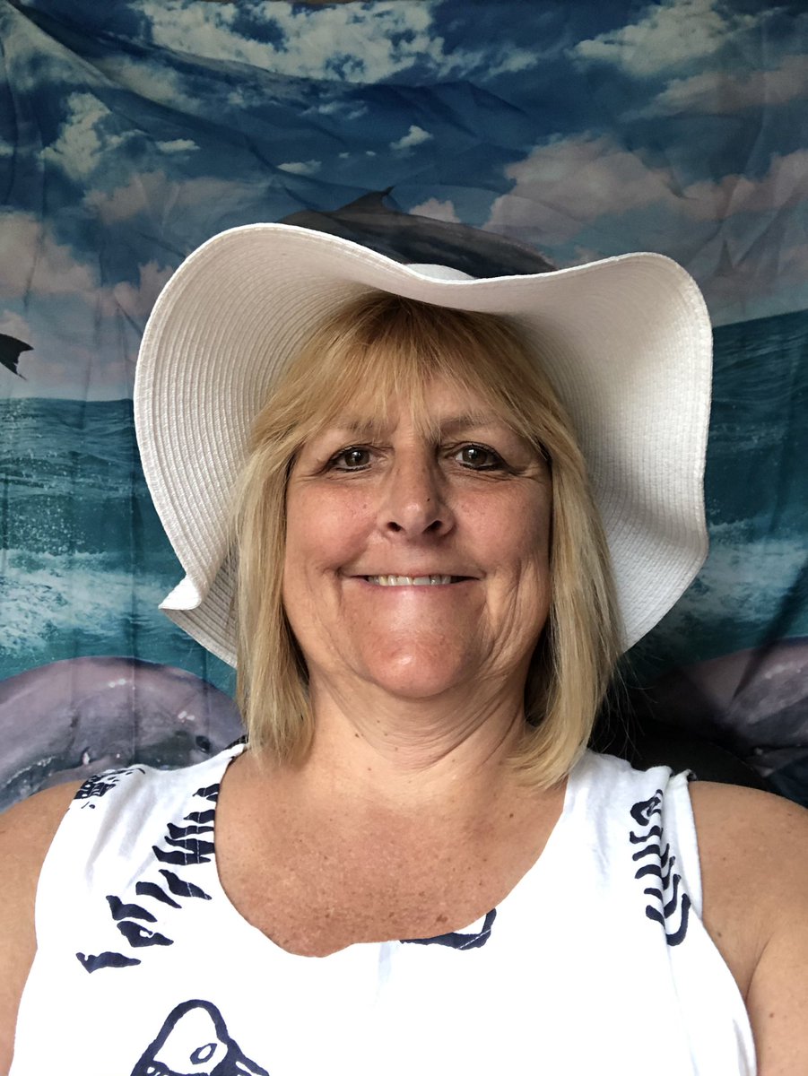 Kkuke50's tweet image. Virtual Spirit Week- Beach Day #greatestschoolonearth