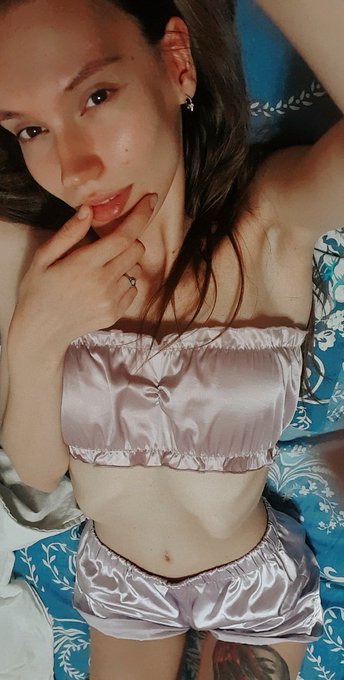 New post to my fanclub!) https://t.co/59iRFSwRXi https://t.co/sQ8lu1vbSh