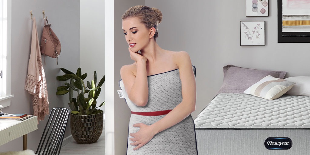Beautyrest's tweet photo. We’ve seen the internet's take on the #PillowChallenge and we’re here to take your looks to the next level. Post your creative take on the #PillowChallenge with #PillowUpgrade and you could receive a brand new pillow kit from us! https://t.co/dFZG9D6NUn