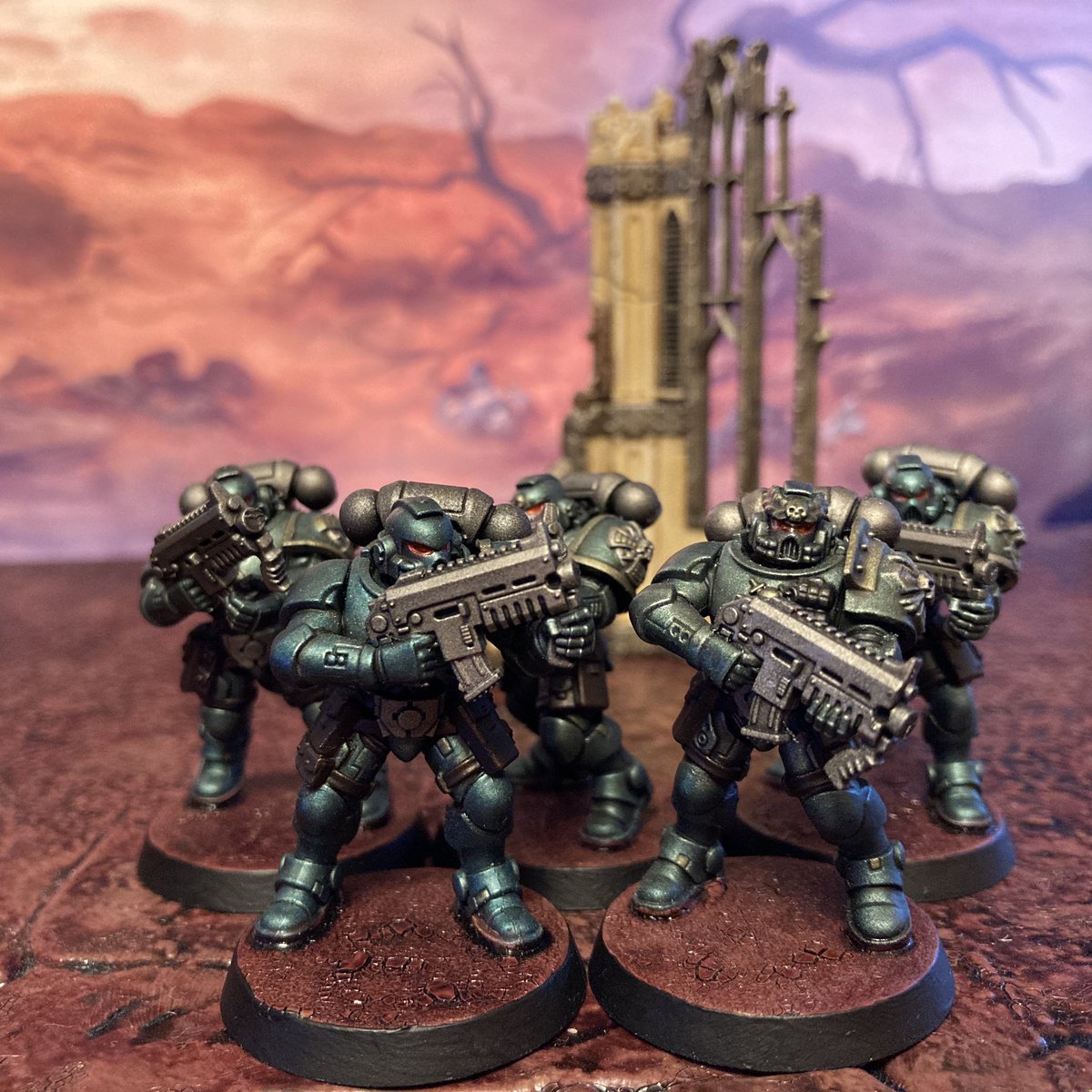 Pure_Ebil's tweet photo. The thirty first to the fortieth painted in 2020. The next ten Alpha Legion Reivers with bolt carbines. #Warmongers #AlphaLegion #40K #warhammer40k #40kkitbash #WarhammerCommunity https://t.co/DBWnd7XQBo