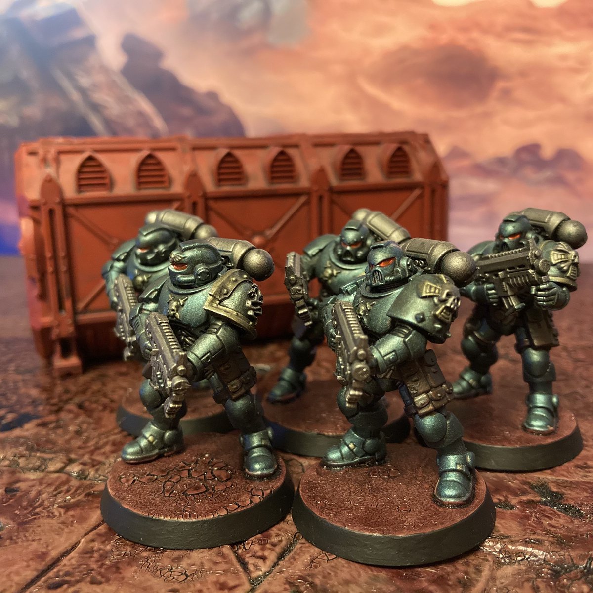 Pure_Ebil's tweet photo. The thirty first to the fortieth painted in 2020. The next ten Alpha Legion Reivers with bolt carbines. #Warmongers #AlphaLegion #40K #warhammer40k #40kkitbash #WarhammerCommunity https://t.co/DBWnd7XQBo