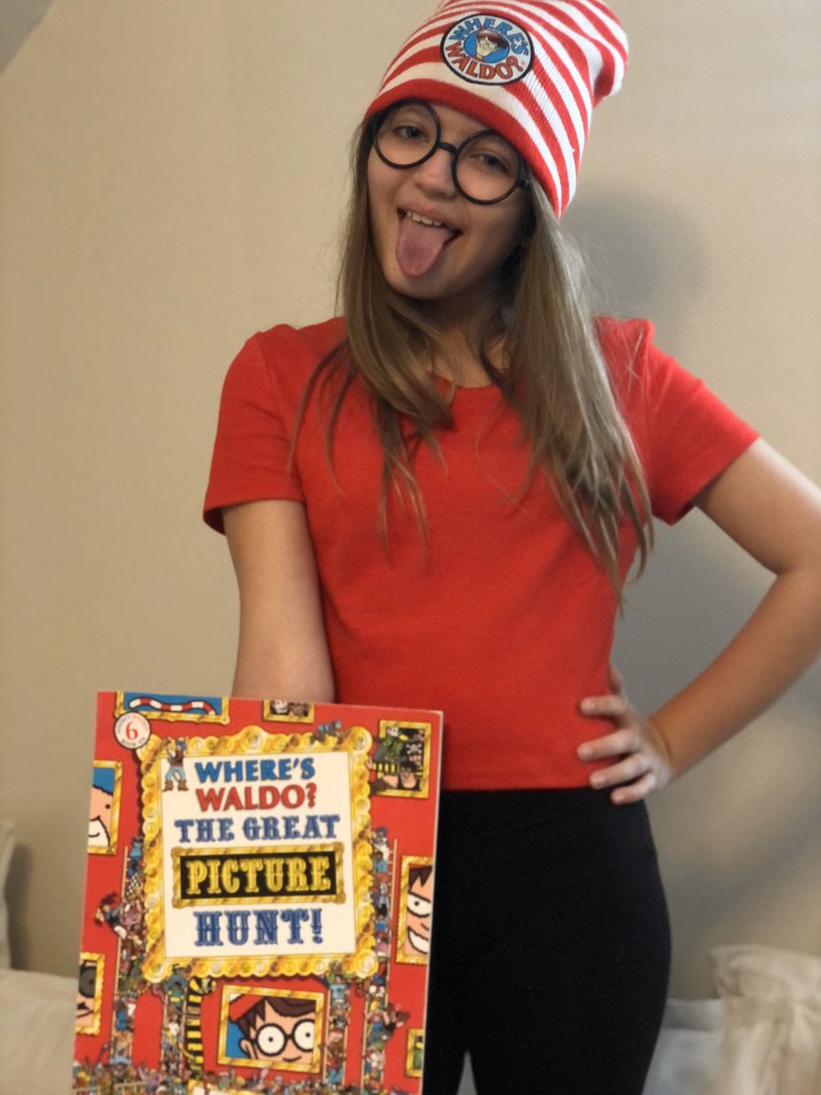 Allabouttheyet's tweet photo. #MineolaProud of our @MineolaMS students taking part in #CharacterDay! 📚 #DistanceLiteracy @MineolaUFSD @MsTrojanowski https://t.co/eH6I4j0orP