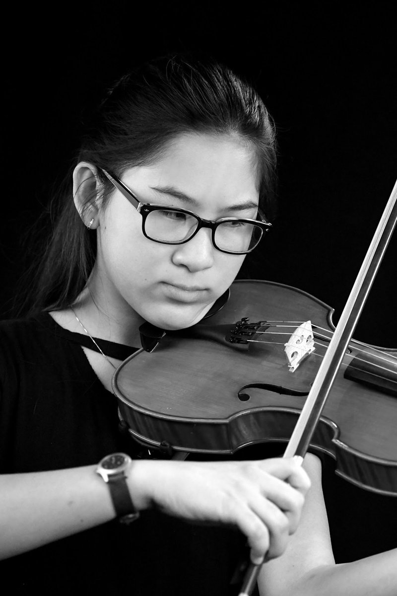 PrimaveraFund's tweet photo. Take a break and listen to some beautiful music. Today’s #NewFuturePerformance is by Karis Dharmawirya, violinist. https://t.co/1vxYG6nxG8 https://t.co/OQEcpxZz9v