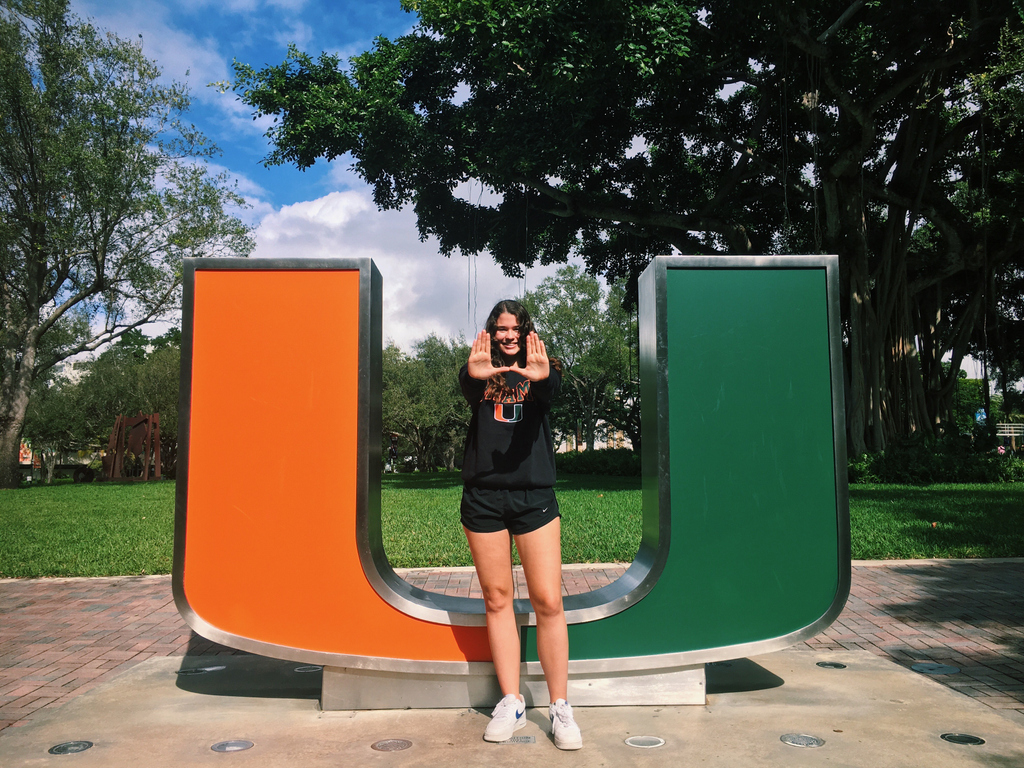 RedRockVball's tweet photo. Congratulations to Grace Thayer on her commitment to the University of Miami! The Red Rock 18-Bobby MB/OPPO will be competing for the Canes in the fall of 2020 and we couldn’t be more excited for her. ROCK ON! 
-⁠
#redrockvball #redrockvolleyball @canesvb https://t.co/yNGsh1q2CZ