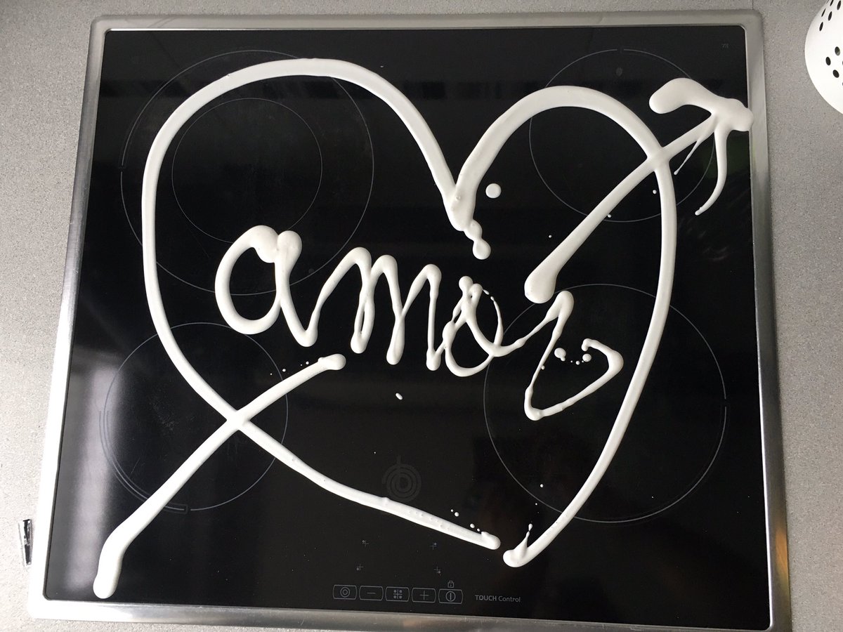 automata2006's tweet photo. Amor in-vitro https://t.co/RqqsVz5bE1