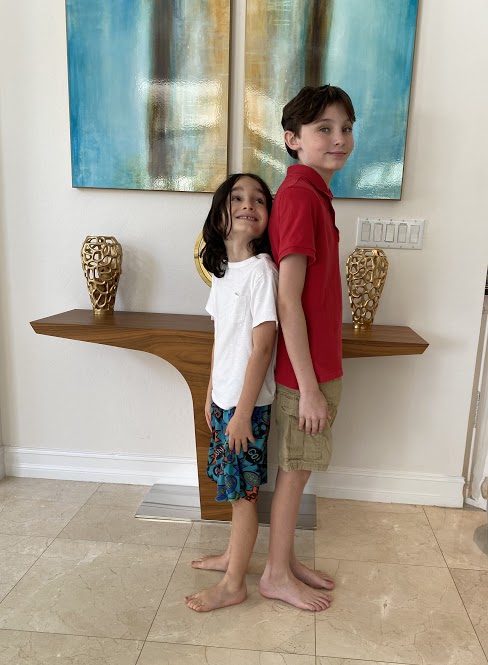 AngelaBrentHar1's tweet photo. My loving #Kindergarten "Birds at Work" Arthur, Ella, &amp; Logan show measuring length &amp; height  in #math @pbcsd Lesson 14-6 with their siblings.❤❤❤  #distancelearning       #makingconnections @ShineonSPES @Diana__Snider #GoingTheDistanceAtPBCSD @superteacher524 @evacwynar https://t.co/TQOQqZusY8