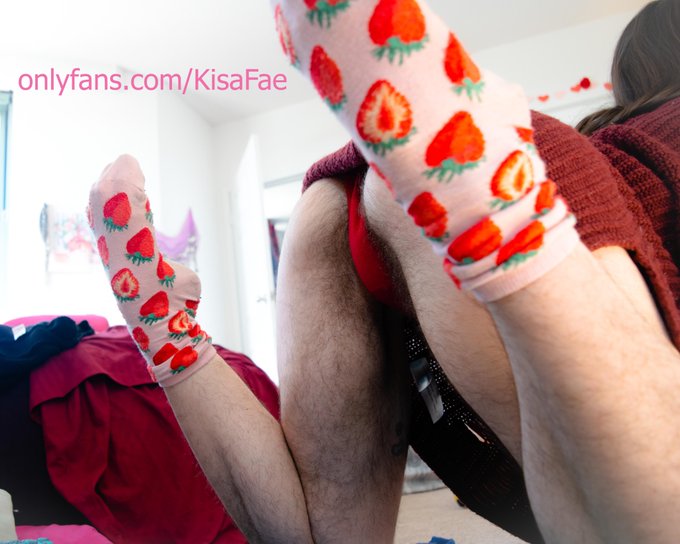 Watch Kisa Fae's leaked NSFW photo on TwXstars