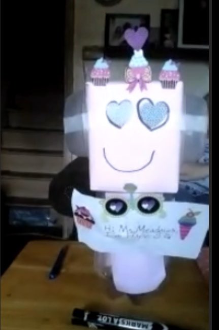 MissMeadowsWCS's tweet photo. #Willard214 I gave a Challenge to make a recycled toy from recycled materials. Check it out!💡A glow stick lights up our 1st robot to help you see in the dark, the 2nd holds hand written notes!   🐍We had several students joking in our Zoom Class to discuss Animal Smackdown!💛🖤 https://t.co/TU5zISV7hr