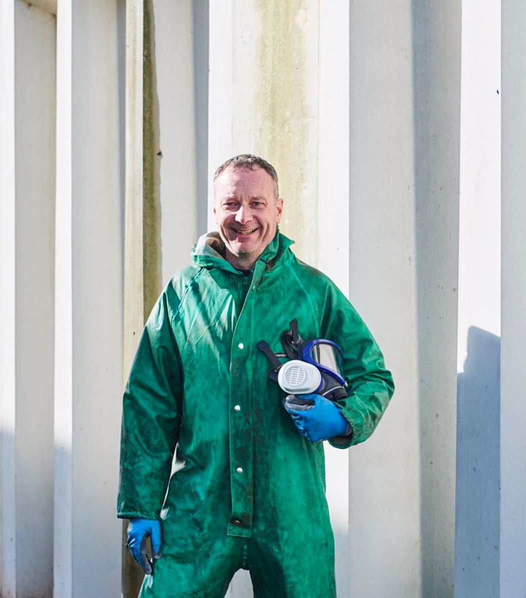 Explore 4x4 tweet media