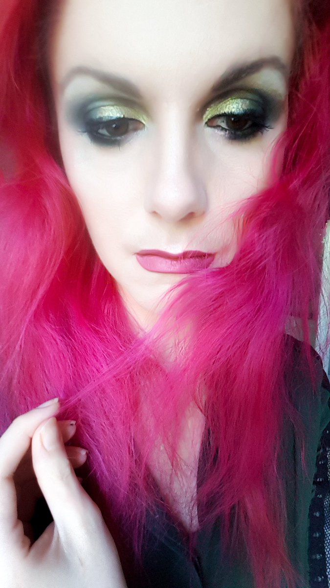 DearDaedal's tweet photo. Just dreamy with @ABHcosmetics @norvina1 #Subculture Palette & @kyliecosmetics Give Me Butterflies Matte Liquid Lipstick #Stormicollection. Sometimes a blurry picture represents everything... #eyeshadows #makeup #kyliecosmetics #Abhfam https://t.co/qATkwY2Cpj