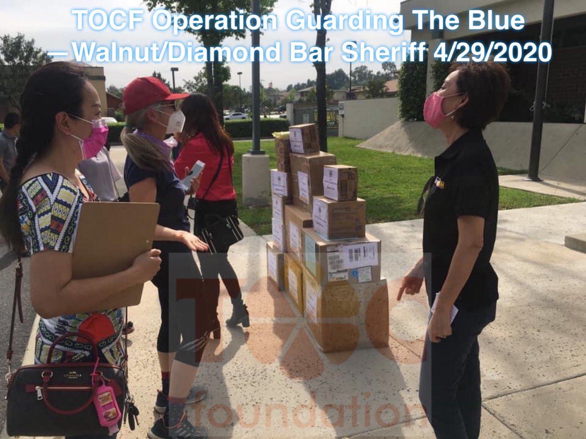 FoundationToc's tweet photo. Operation Guarding The Blue - Walnut & Diamond Bar Sheriff
April 29, 2020, four Chinese organizations donate medical supplies to Walnut & Diamond Bar Sheriff Station. Total 9,800 masks, 4,000 gloves, 120 goggles, plus sanitizers and wipes.
#ChineseAmerican
#GuardingTheBlue https://t.co/H4BczEASbR