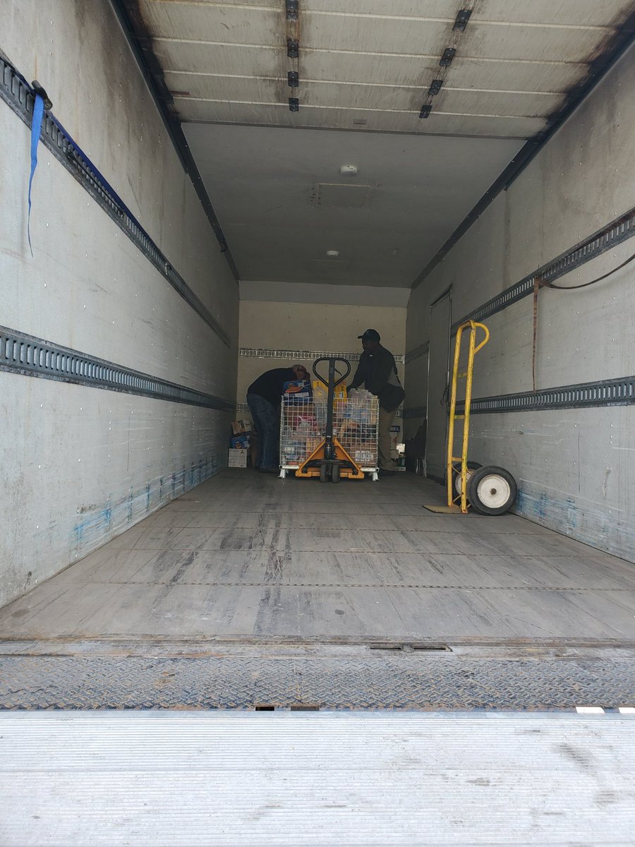 DSOmaha's tweet photo. Yesterday Open Door Mission stopped by and picked up all the items that has been donated to the church. Thank you to everyone that has been donating, we are still collecting items to help serve. All donations can be dropped off at the church or contact the church for pick up. https://t.co/EuSNRmcct1