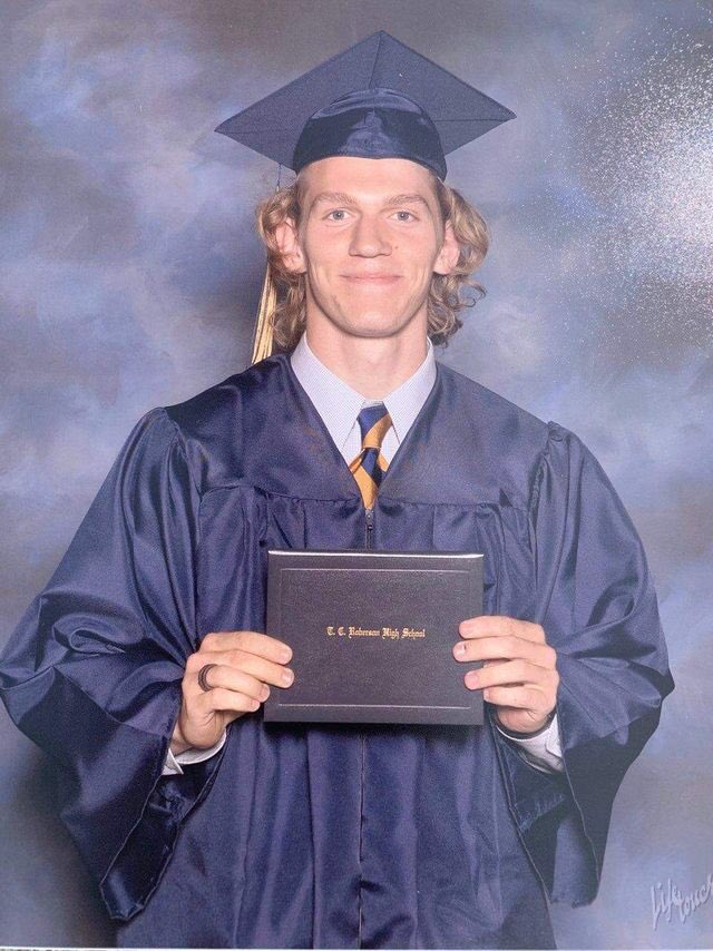 CSGV's tweet photo. We remember the lives and heroic legacies of Riley Howell &amp; Ellis Parlier who were shot and killed in their classroom at @unccharlotte one year ago today. https://t.co/y3x52qDDnj