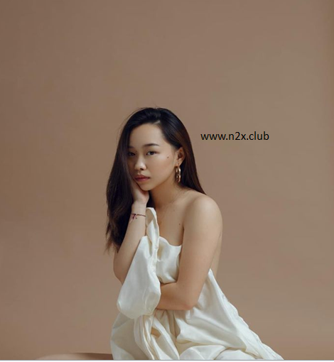 LingShiev's tweet photo. I am from Vietnam , I am a single mom . I need boy to help my passion. https://t.co/vcMah2N8WE https://t.co/YWnc4gkqPA