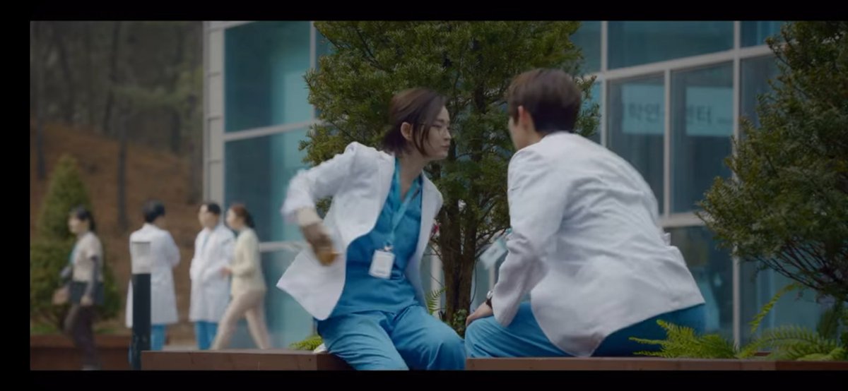 Celebrating the first two shot and very brief exclusive scene of Jeongwon and Songhwa. Coincidentally, it's in relation with bread and crumbs wc mirrors their conducive screentime as a pair. #HospitalPlaylist  #슬기로운의사생활  #송화  #정원  #전미도  #유연석  #JeonMido  #YooYeonSeok