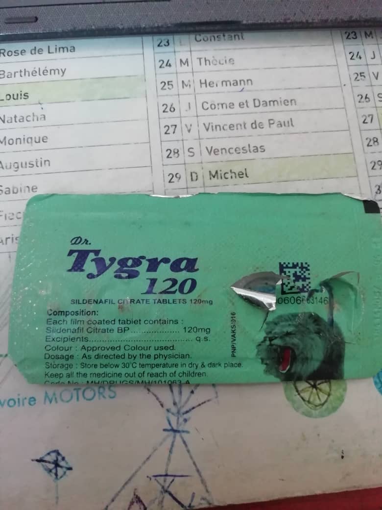 DraimeMbonda's tweet image. Un collègue vient de recevoir un jeune enfant de 13 ans avec une érection(#priapisme) évoluant depuis plusieurs heures. L&apos;histoire révèle que la mère lui a donné du viagra qu&apos;elle a acheté dans la rue comme étant du fer. Non à l&apos;#automédication #Cameroun #JeudiConfession