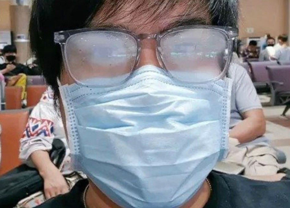 RJHSLibraries's tweet photo. Anyone else struggling?😷“Ode to a Mask” is today's prompt! Only two days left for "A Pandemic of Poetry." Go to https://t.co/GO9fOV8oBf for rules and to post your epic verse. #belikebabyyoda #apandemicofpoetry #nationalpoetrymonth2020 #RJCreates #RJAnywhere #wegotthisRJ #amdg https://t.co/ESG6IhJiBm