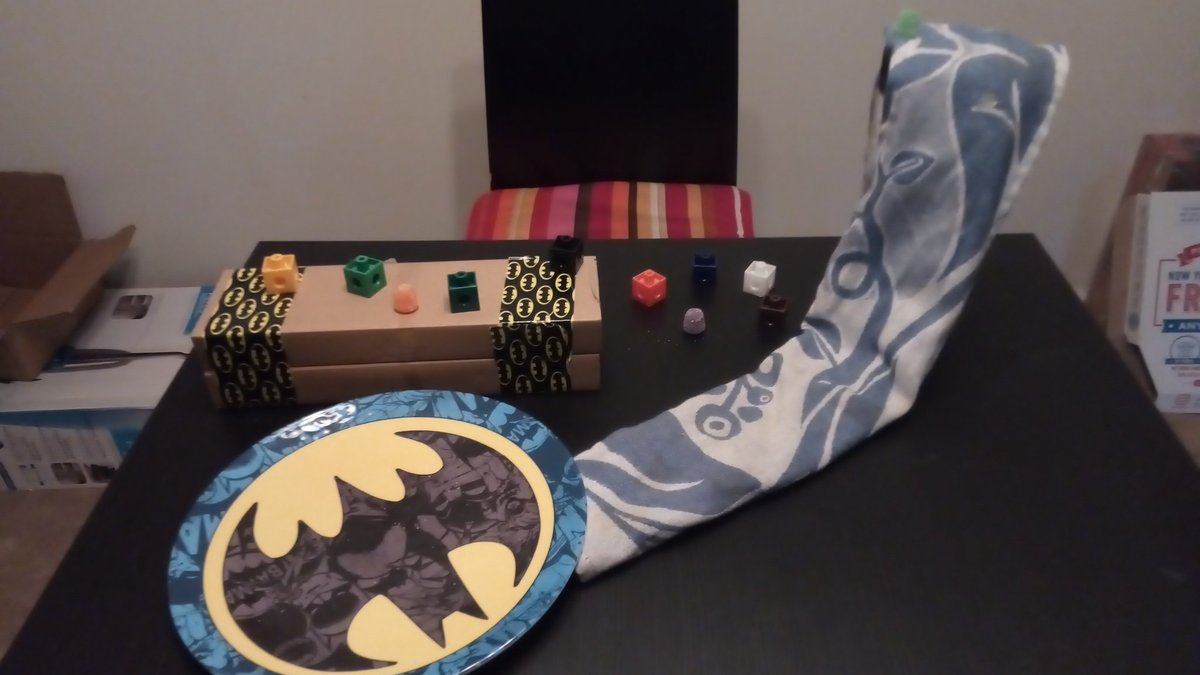 Fritsche_sms's tweet photo. Getting ready for live science lesson as a demonstration of sedimtary rock formation. https://t.co/pI8X4UPI6h