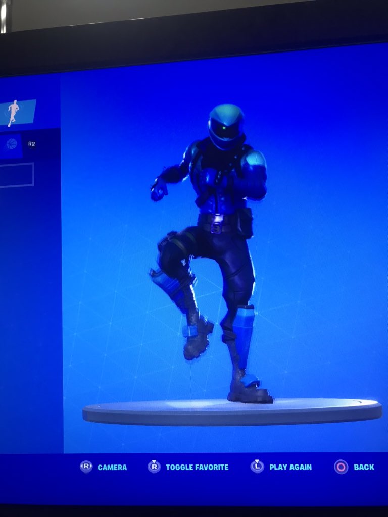 MigosFN's tweet photo. Thank you @senqaibtw for the gift #senqailegit https://t.co/XqbmpHj49Z