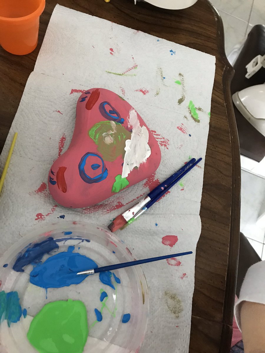 capretta_m's tweet photo. Found a great shape of a rock for a Mother’s Day gift for Granny.what shape is it? This is a fun and easy gift for that special mom for her garden .#funwithnature #mothersday #Kindergarten https://t.co/svlFH5AXp5
