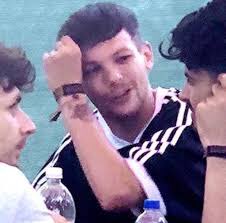 In conclusion Louis loves his fringe