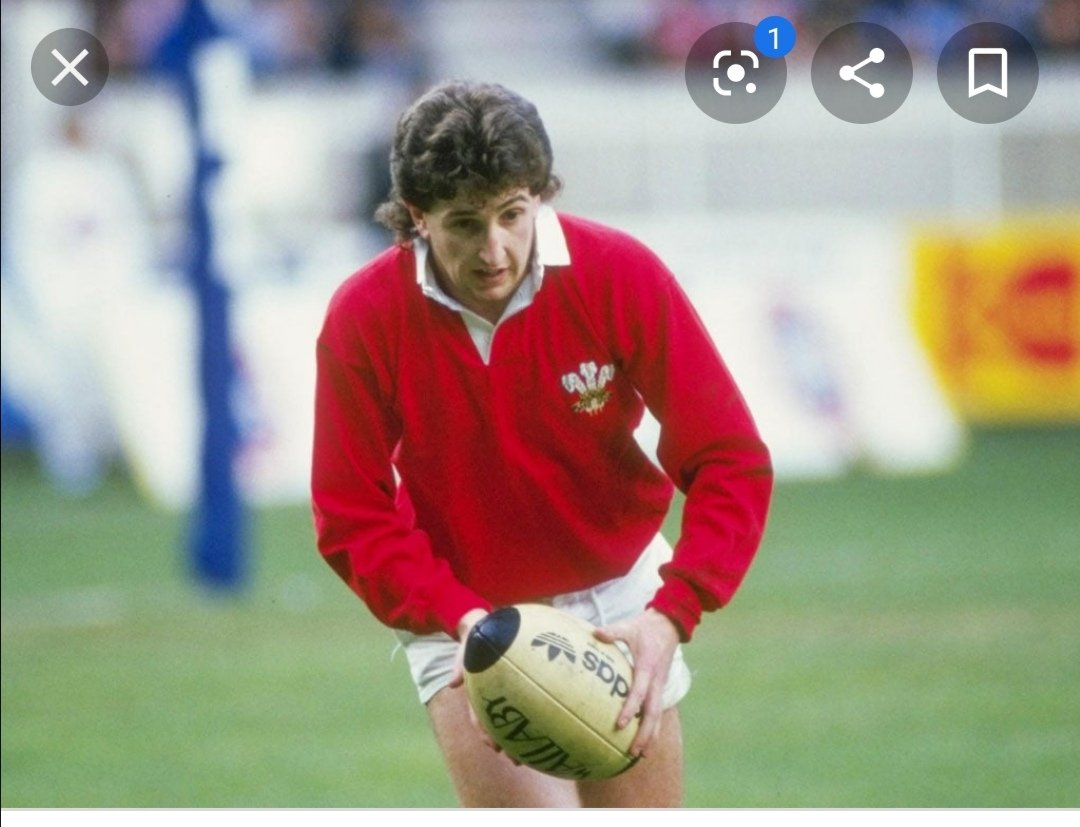 DarrenHowells2's tweet image. Thanks @RichGreig82  for the nomination. Post 4 rugby players that made you fall in love with the game or continue to make you love the game. I nominate @emarkdavies @Ceri_Wyatt @Gladwin1980 @lloyd12phillips