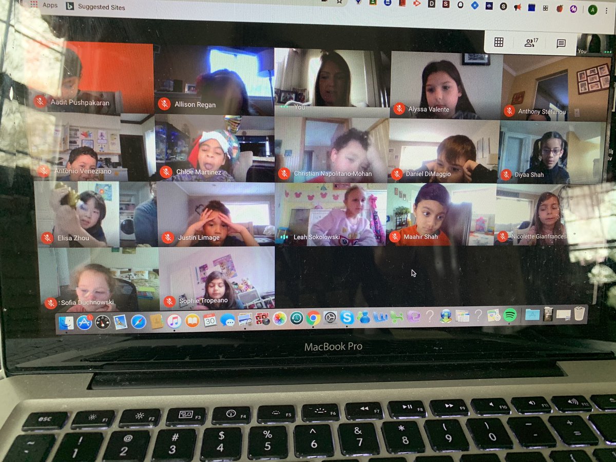 MissSchmidt_KL1 tweet media